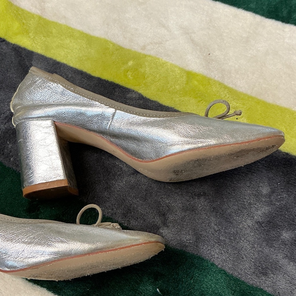 Zara Silver Ballet Flats with Bow Accent Size 4 - Picture 11 of 16